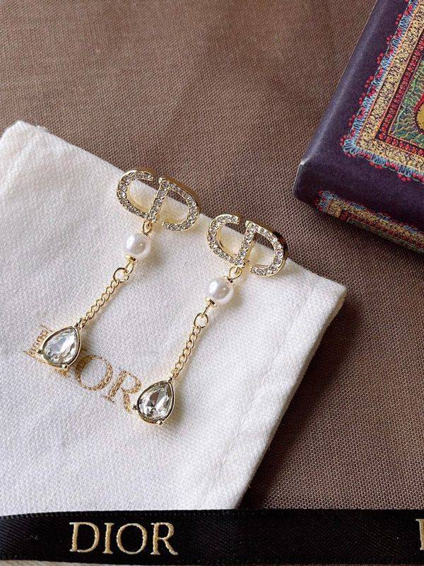 Dior Loulou long earring