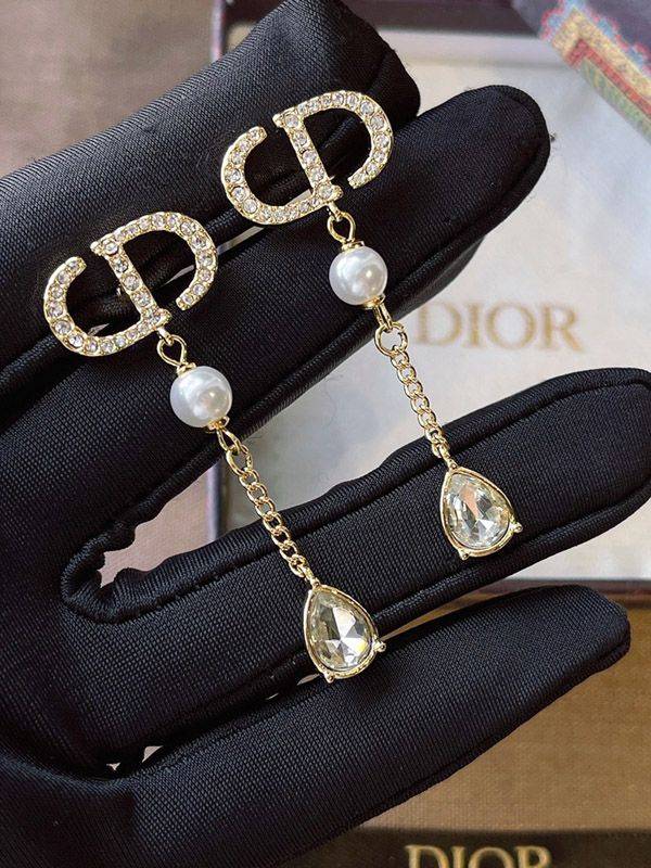 Dior Loulou long earring