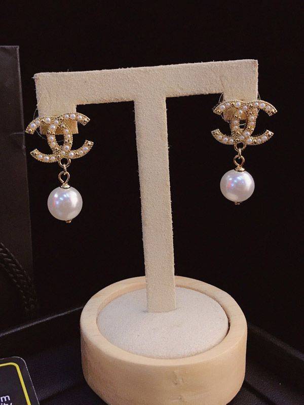Chanel 2666 earrings