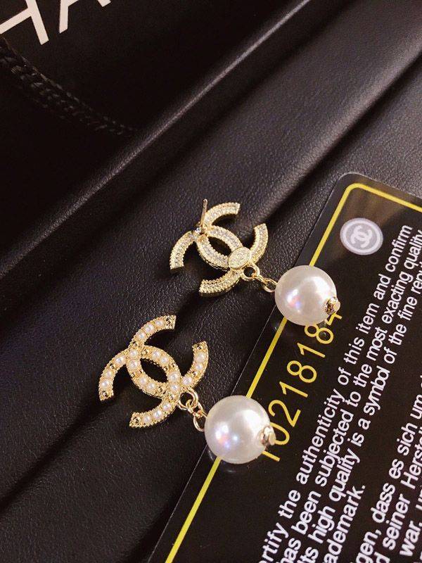 Dhgate chanel earrings online