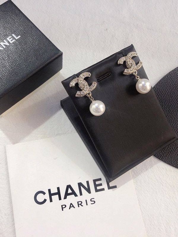 Chanel 2670 earrings