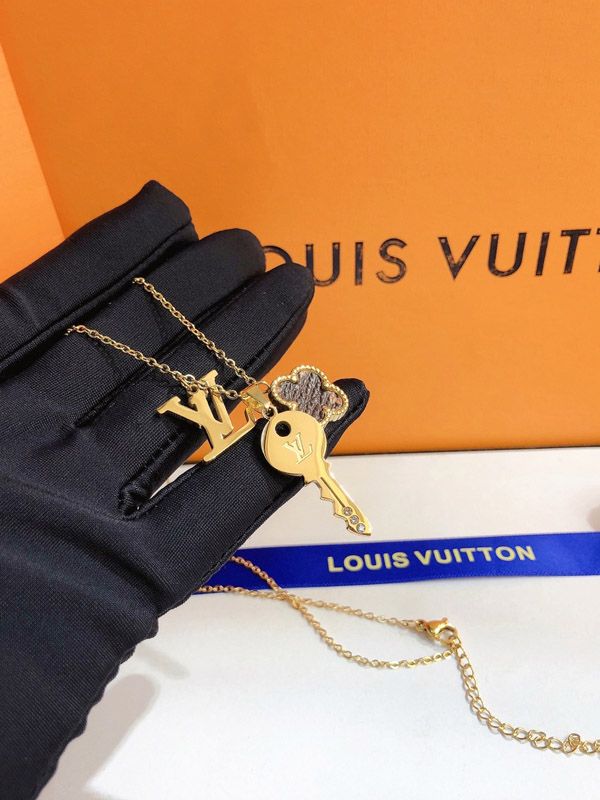 Louis Vuitton LV Crown Necklace Gold Metal
