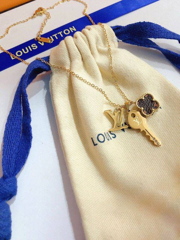 Louis Vuitton Womens Gold Plated Metal Lv&Me Necklace
