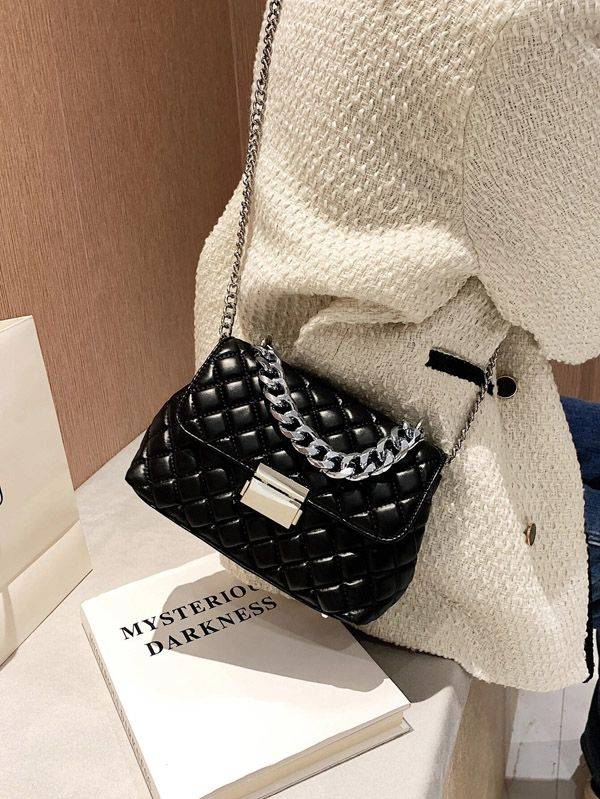 Chain Square Stripe Shoulder Bag