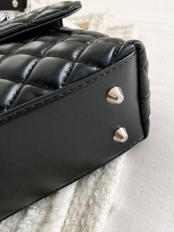 Chain Square Stripe Shoulder Bag