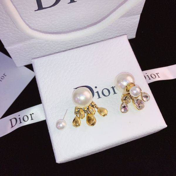 Dior Antique Big Pearl Earring
