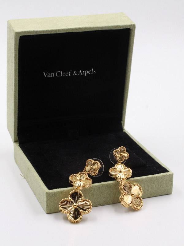 Vancliffe rose gold earring