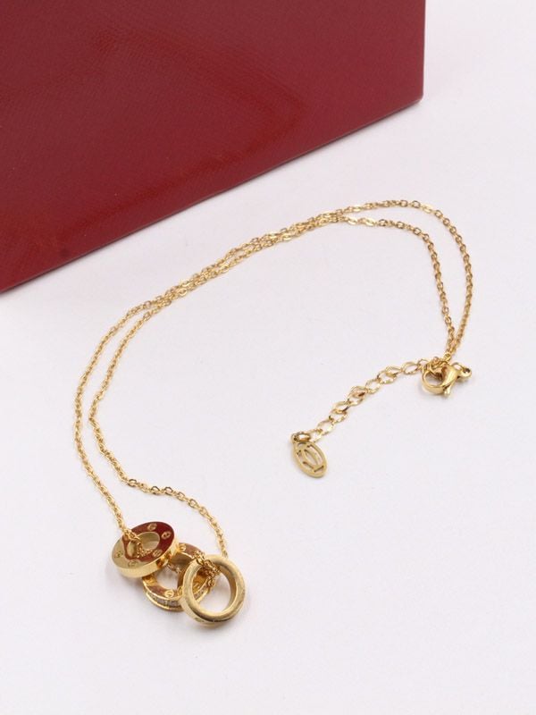 Cartier circle pendant top