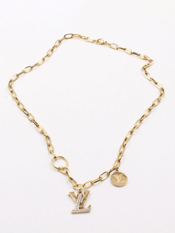 Louis Vuitton chain necklace