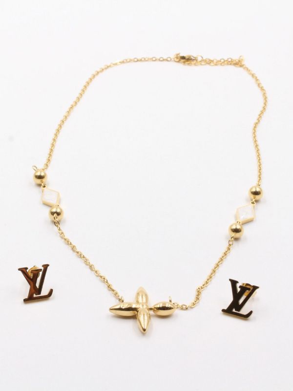 Louis Vuitton Gold Logo Set