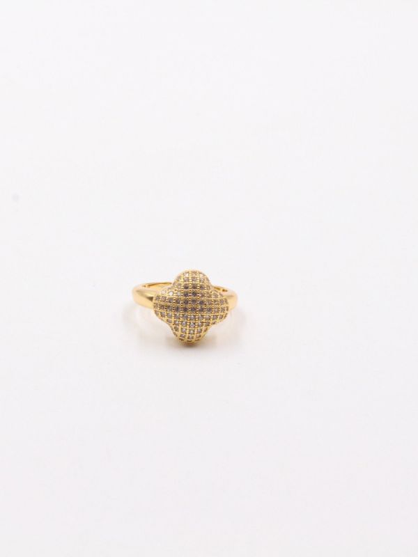 Van Cleef Flower Open Size Ring