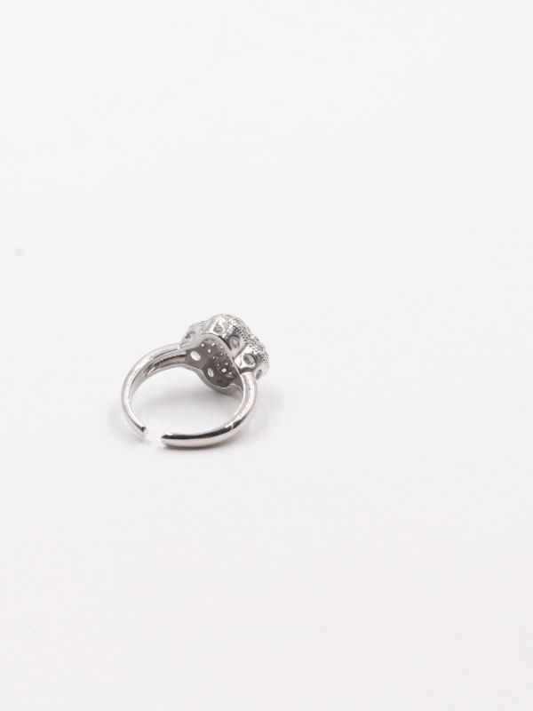 Van Cleef Flower Open Size Ring
