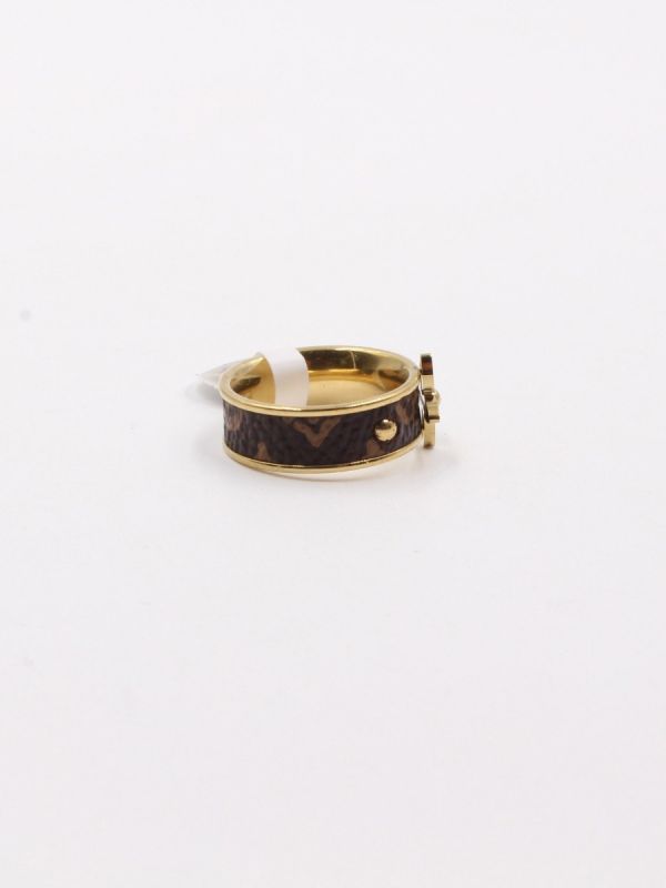 Louis Vuitton Star with Brown ring