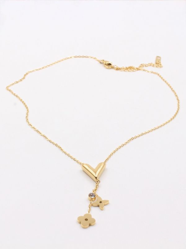 Louis Vuitton V necklace