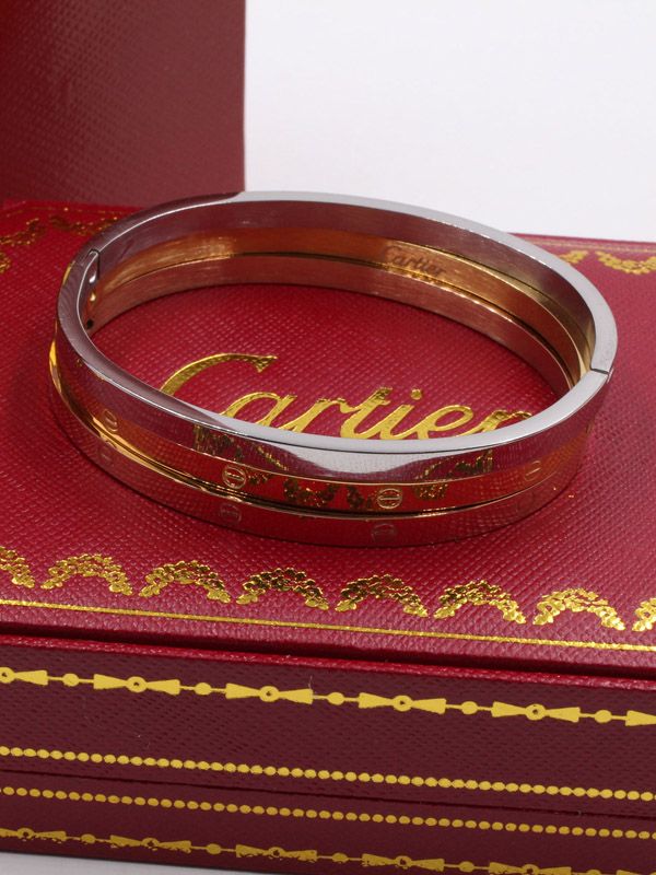 Cartier slim bracelet top