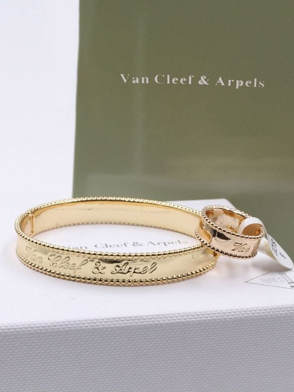 How To Spot Fake Van Cleef Sweet Alhambra Bracelet – LegitGrails-sonthuy.vn