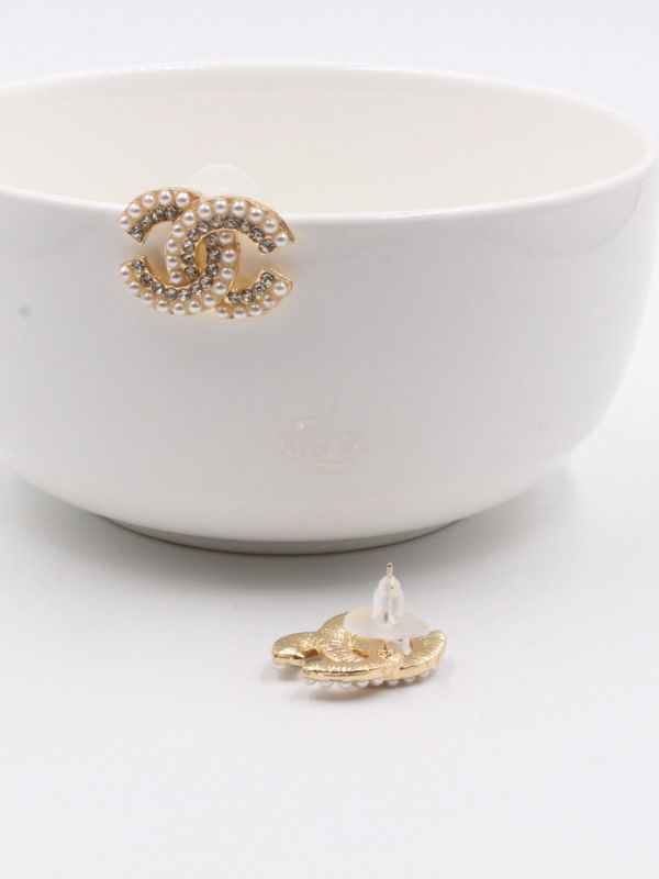 Chanel Pearl Small Stones Earring