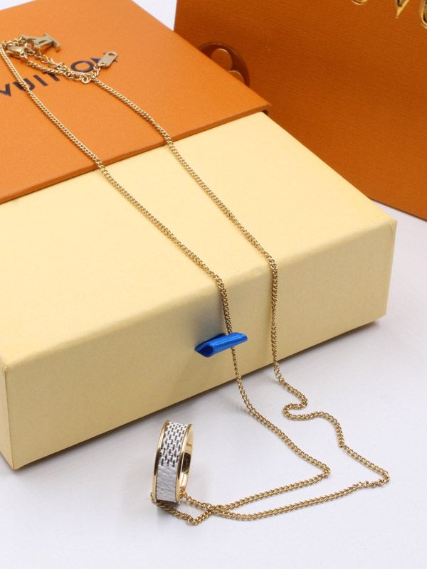 Long Louis Vuitton necklace