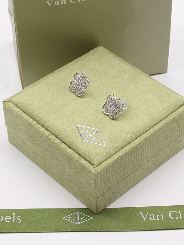Van Cleef silver zircon earring