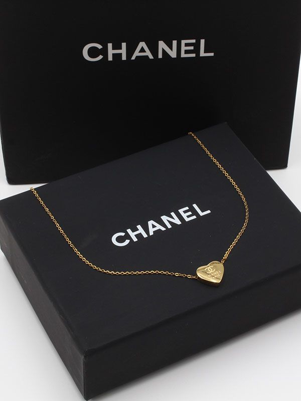 سلسال شانيل هارت ناعم