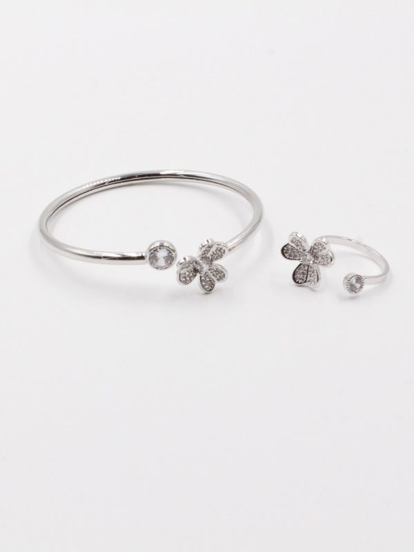 Van Cleef bracelet and flower ring