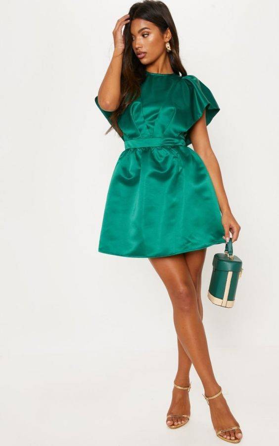 فستان ساتان اخضر قصير 