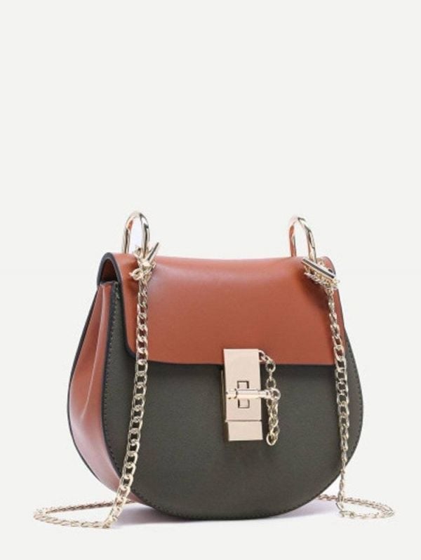Leather shoulder bag with chain divided into two colors