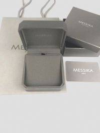 messika_133d22c2-6121-410e-